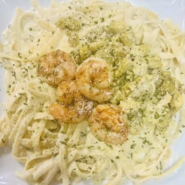 Chicken & Shrimp (3 Pieces) Fettuccine Alfredo.